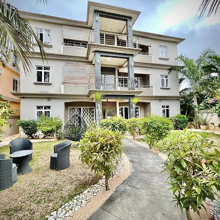 Pebble Bay Garden View F3 Apartment Гранд Байе Екстериор снимка