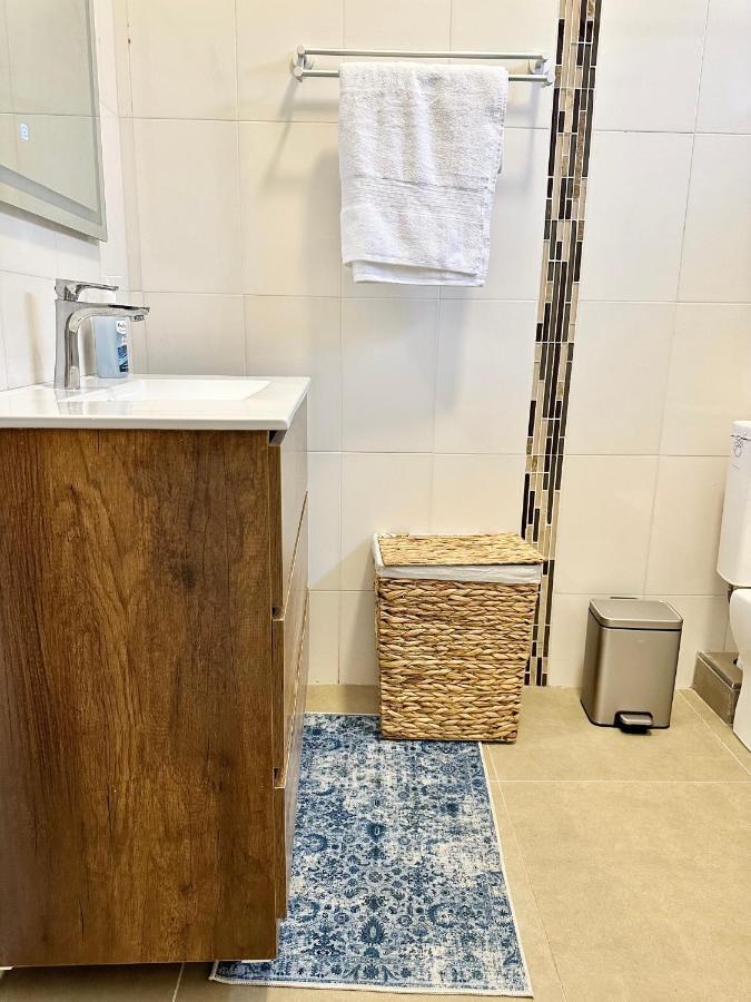 Pebble Bay Garden View F3 Apartment Гранд Байе Екстериор снимка