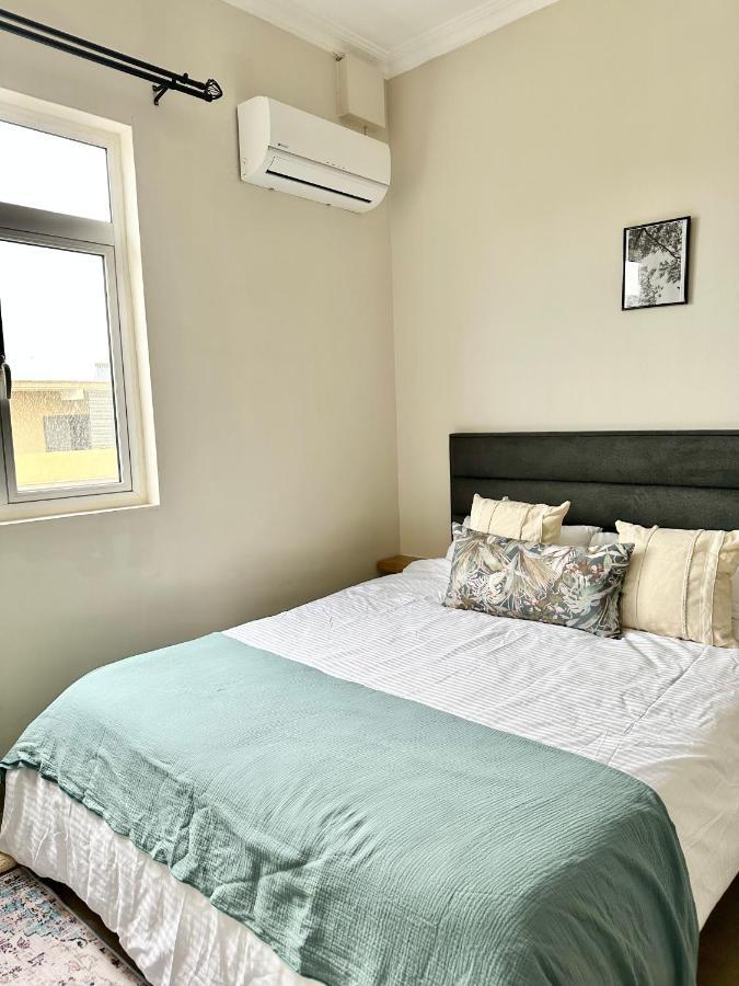 Pebble Bay Garden View F3 Apartment Гранд Байе Екстериор снимка